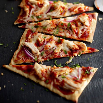 Pulled chicken barbeque flatbread